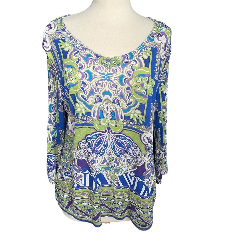 Chico’s Boho 3/4 Sleeve Top Stretch Knit V Neck Casual Colorful Artsy Boho 2